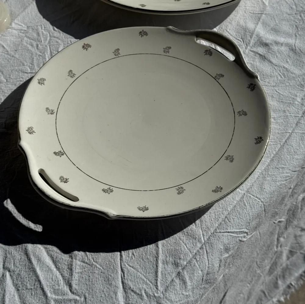 Assiettes de réception - Plat ou plateau à tarte Nico Digoin Sarreguemines anses D29 - OFFICE OBJETS