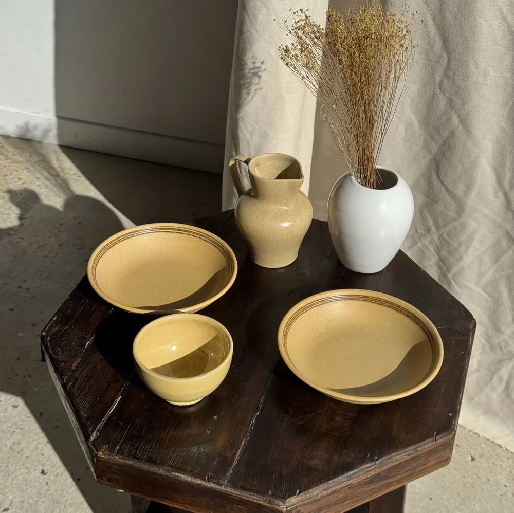 Assiettes au quotidien - Lot de 2 assiettes creuses en grès liseré brun et marron D21,5 - OFFICE OBJETS