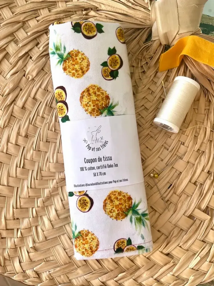 Tissus - Coupon de Tissu Coton Oeko Tex - L' Ananas et Le Fruit de La Passion - POP ET SES FRÈRES