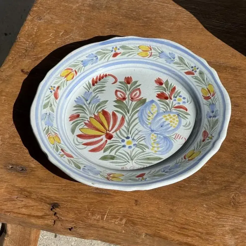 Assiettes de réception - Assiette décorative ancienne IB Quimper à décor floral polychrome D24 - OFFICE OBJETS