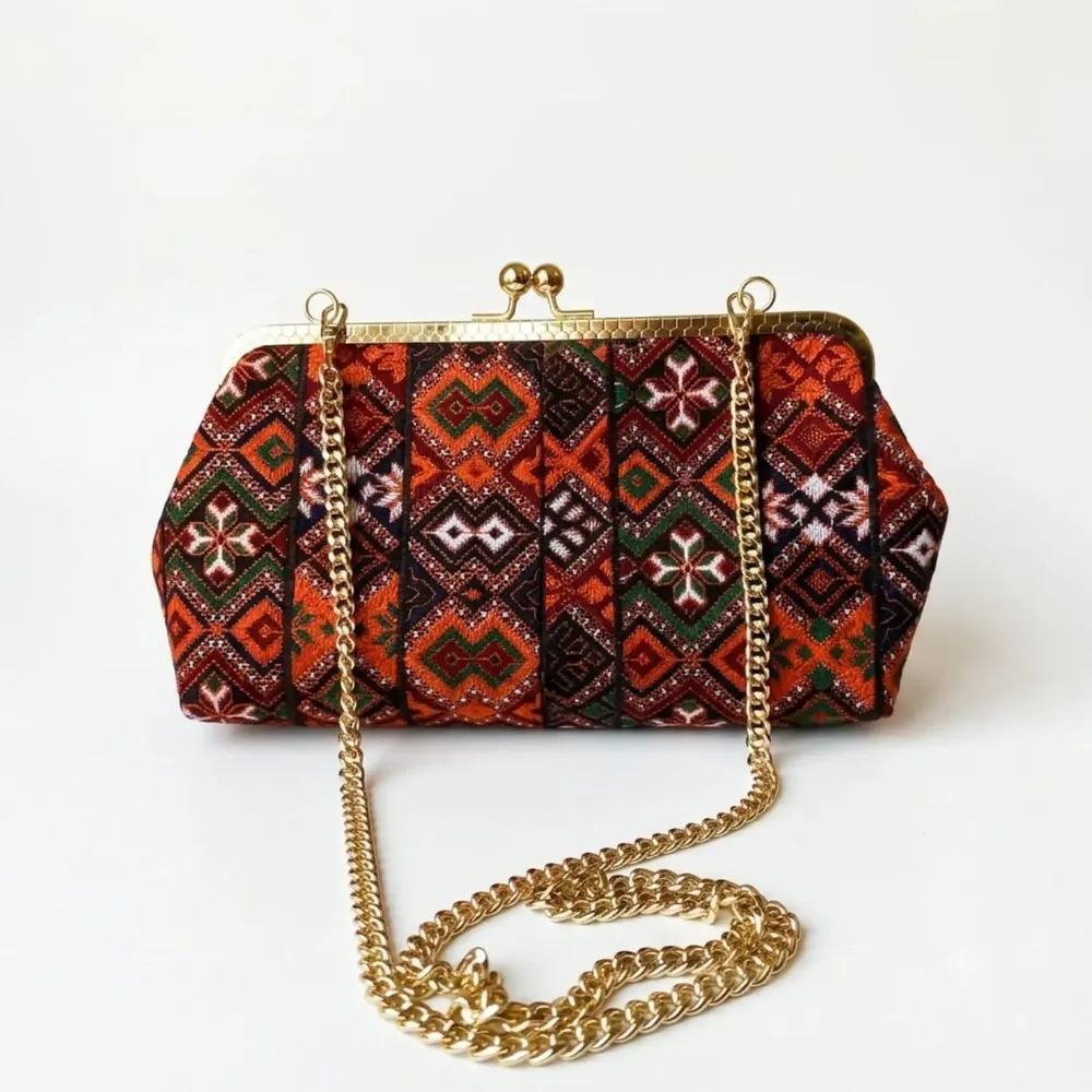 Sacs et cabas - Sac à fermoir clip brodé baloutche ambre et terracotta - DASTHAA
