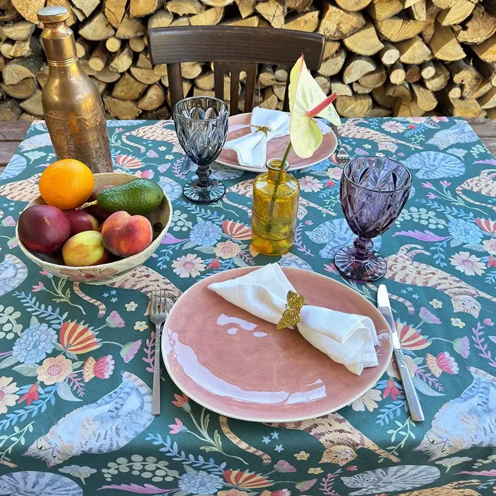 Table linen - Folk Art Cats Tablecloth - ZOOH