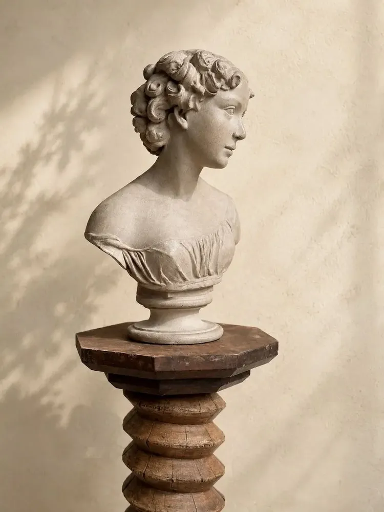 Outdoor decorative accessories - ROSA I – Contemporary Ceramic Decorative Bust - CERAMIC FACTORY
