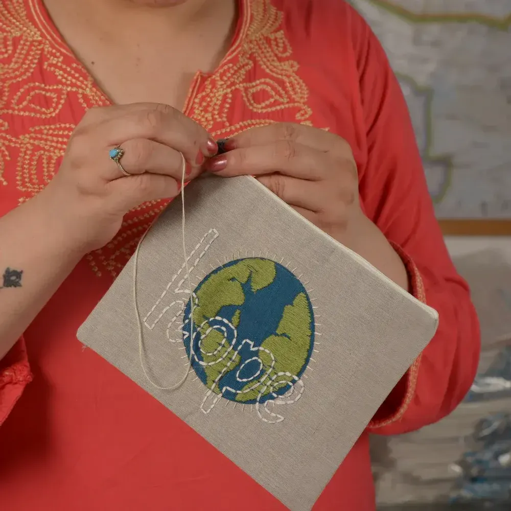 Sacs et cabas - Pochette Hope faite main - UNHCR/MADE51