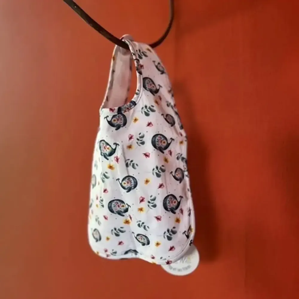 Accessoires enfants - Bavoir - La Baleine et les Fleurs - POP ET SES FRÈRES