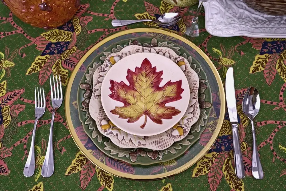 Platter and bowls - Harvest and Hearth - SAPOTA GROUP - CERAMIC EXPERIENCE SINCE 1981