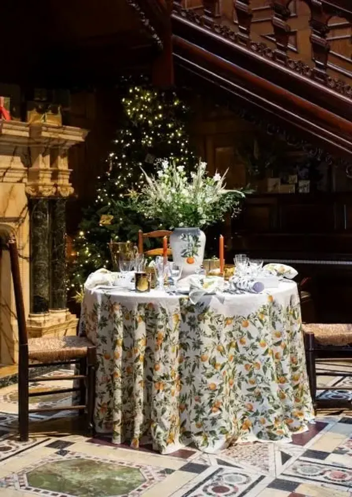 Table cloths - L'ORANGERIE Linen Tablecloths & Napkins - SUMMERILL AND BISHOP
