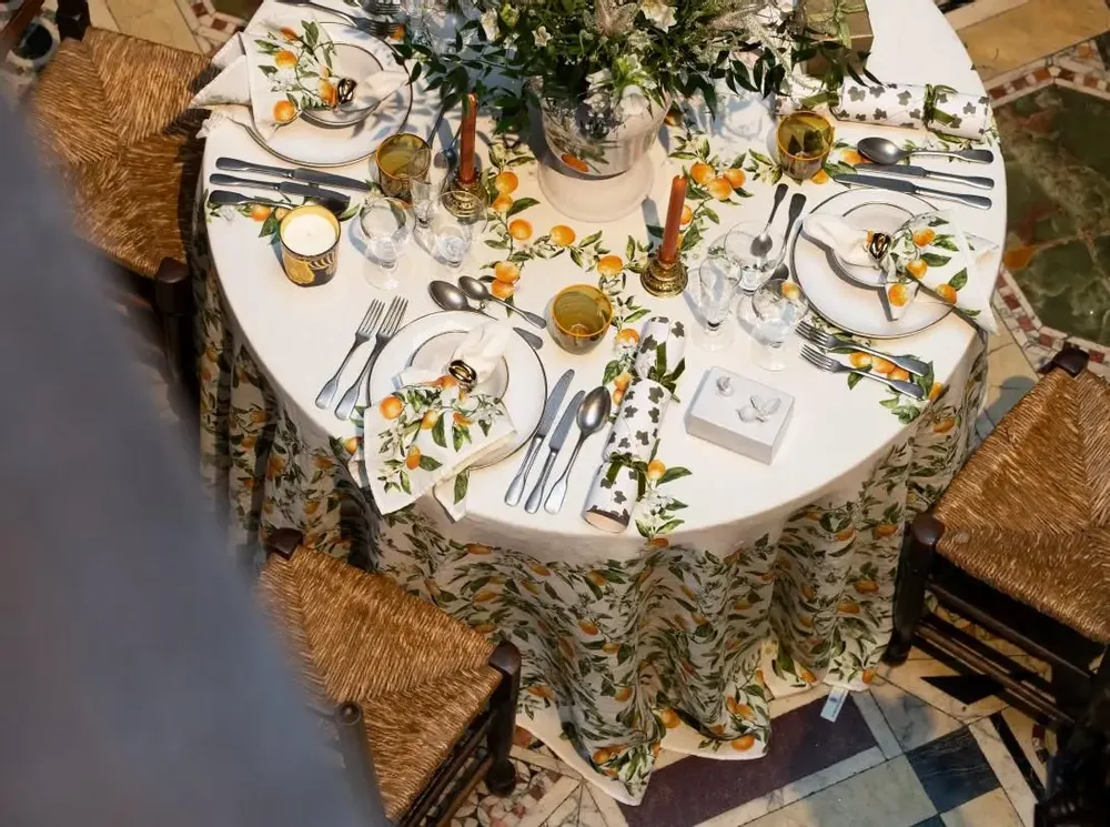 Table cloths - L'ORANGERIE Linen Tablecloths & Napkins - SUMMERILL AND BISHOP