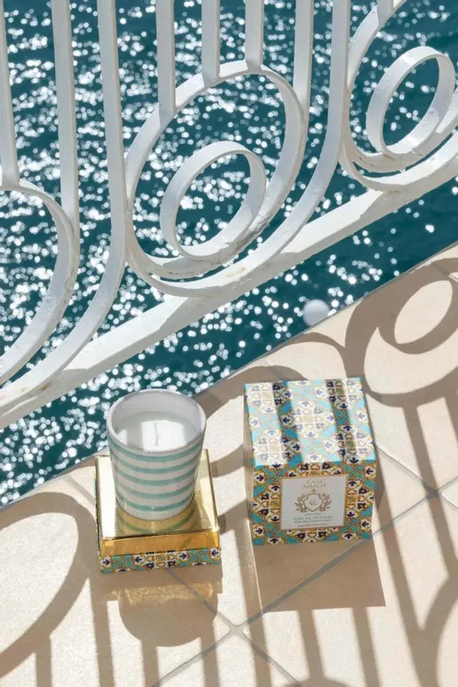 Parfums pour soi et eaux de toilette - TAKE ME TO CAPRI Bougie en Cire de Soja Peinte à la Main - Feuilles de Figuier & Lierre 200g - CASA AMALFI