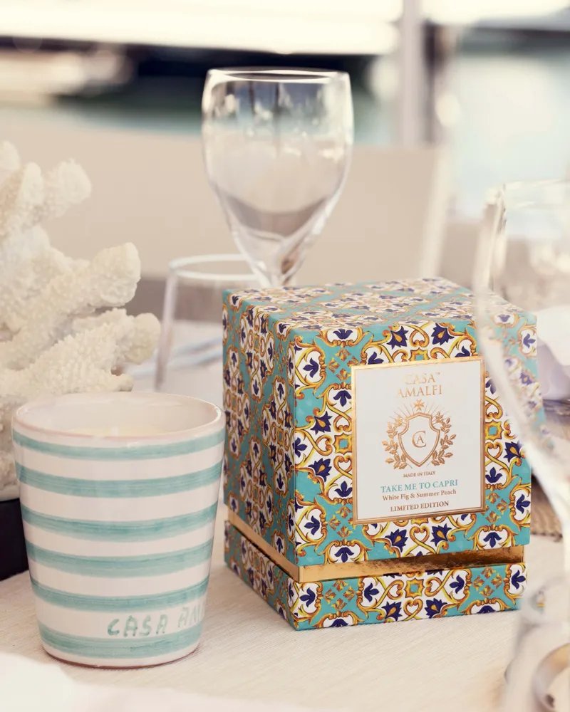 Parfums pour soi et eaux de toilette - TAKE ME TO CAPRI Bougie en Cire de Soja Peinte à la Main - Feuilles de Figuier & Lierre 200g - CASA AMALFI