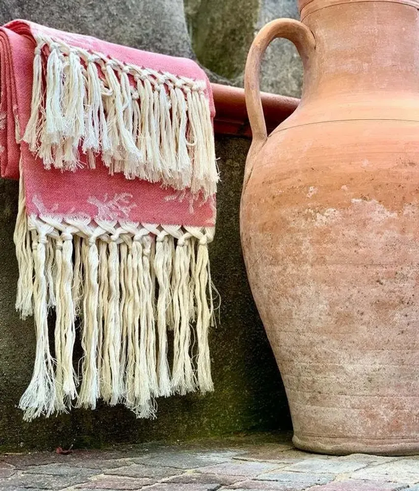 Fragrance for women & men - CORAL FRINGE GUEST TOWEL SET - CASA AMALFI