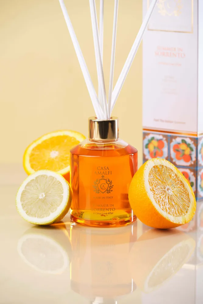 Parfums pour soi et eaux de toilette - SUMMER IN SORRENTO DIFFUSEUR D'INTÉRIEUR - Une Idylle Citronnée 250ml - CASA AMALFI
