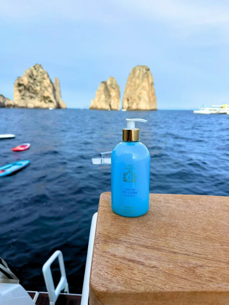 Parfums pour soi et eaux de toilette - TAKE ME TO CAPRI SAVON LIQUIDE MAINS - Feuilles de Figuier & Lierre 500ml - CASA AMALFI
