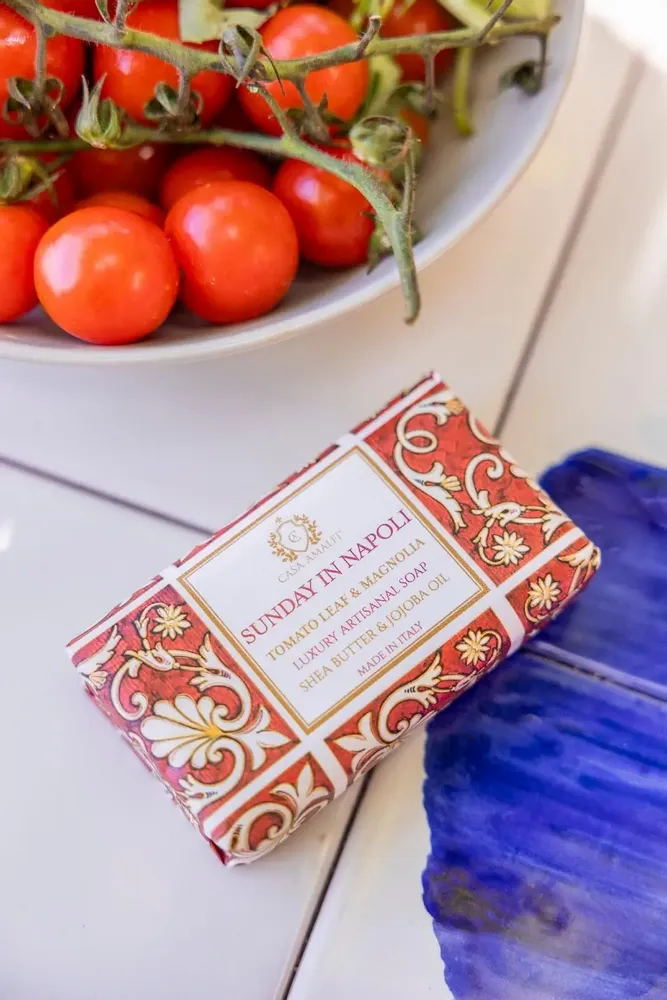 Parfums pour soi et eaux de toilette - SUNDAY IN NAPOLI SAVON POUR LE CORPS - Feuille de Tomate & Magnolia 150g - CASA AMALFI