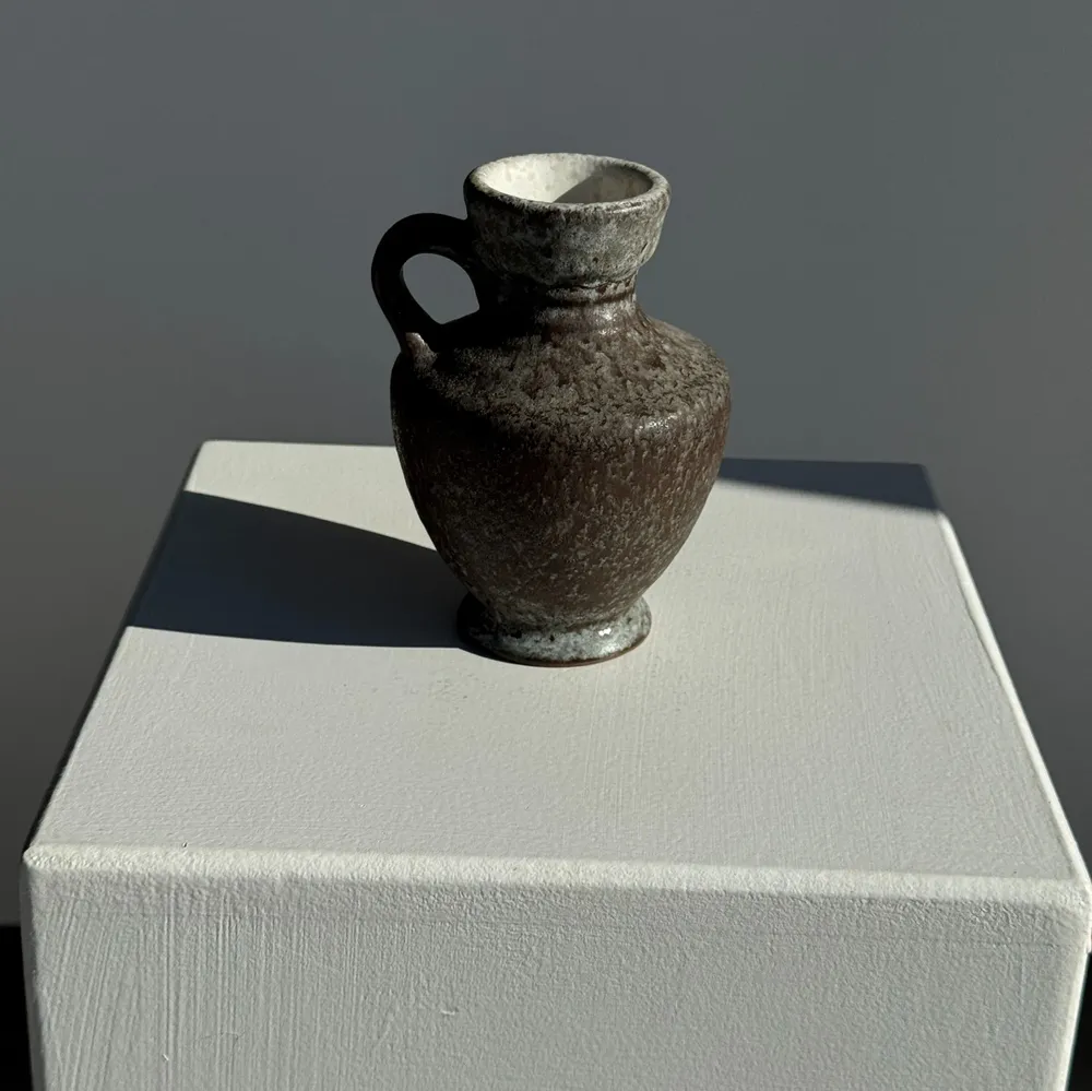 Mugs - Mini grey stoneware jug H13 D9 - OFFICE OBJETS