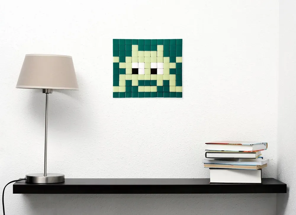 Stained glass decoration - Decorative adhesive glass mosaic invader #04 - PIXELBOX