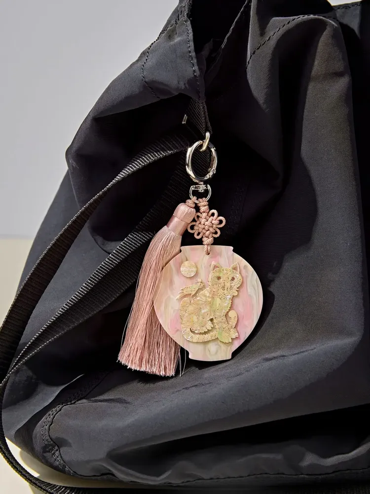 Bags and totes - keychain_mother of pearl_ tiger & magpie - HONGD.MADE
