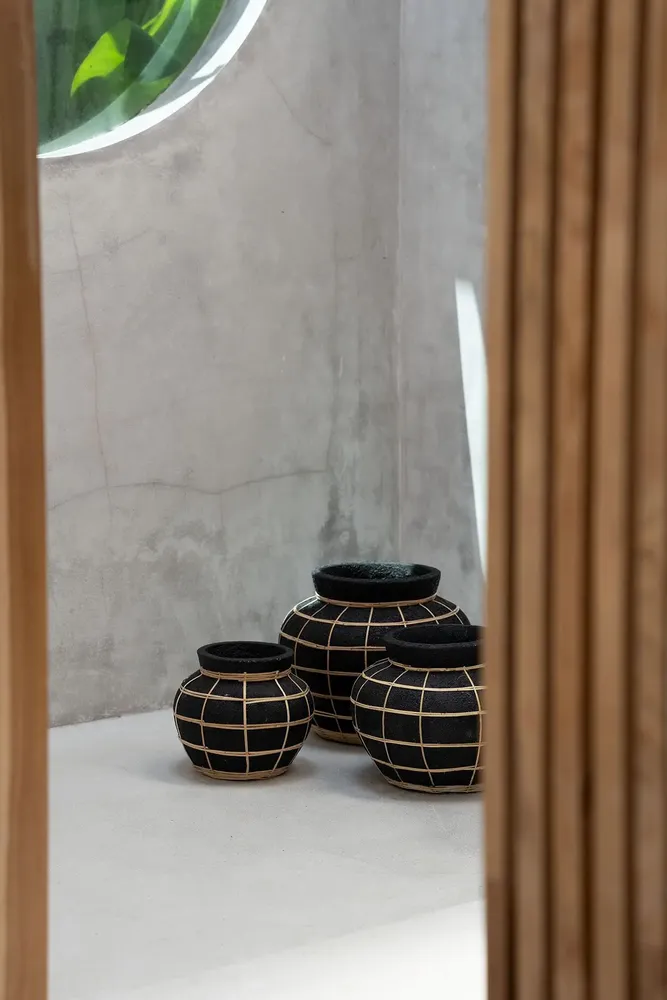 Vases - Le Vase Belly - Noir Naturel - S - BAZAR BIZAR LIVING