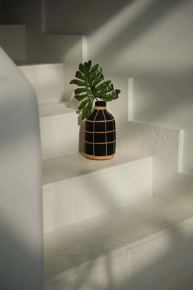 Vases - The Whoopy Vase - Black Natural - M - BAZAR BIZAR LIVING