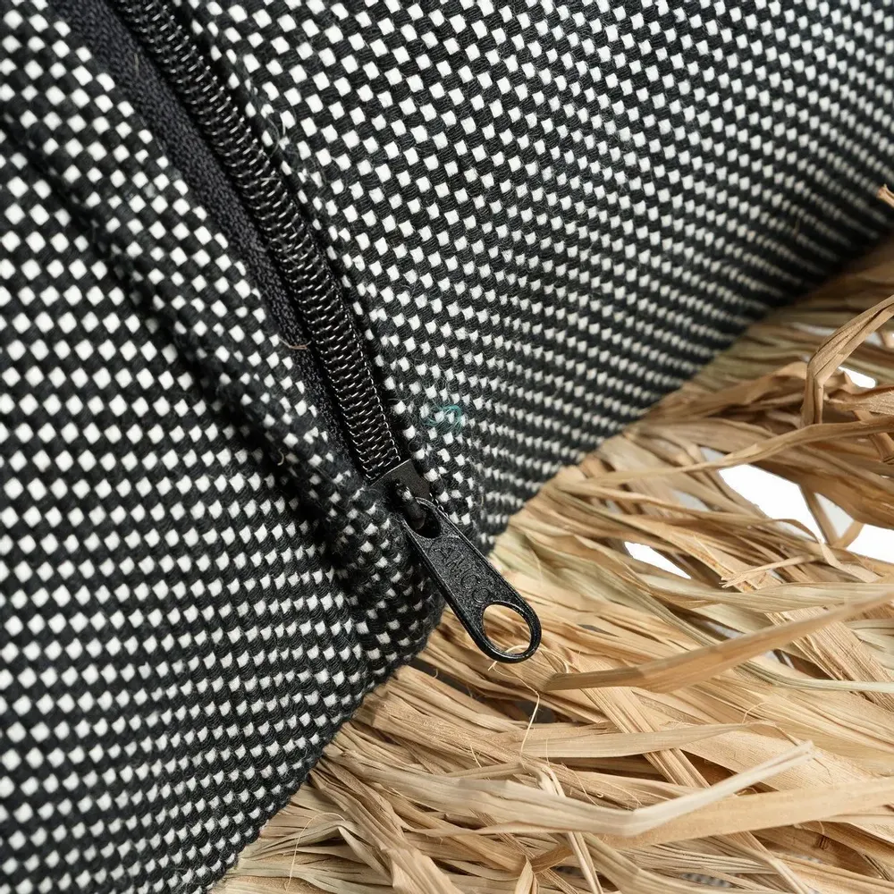 Coussins - La Housse De Coussin Cotton Bonita - Noir Naturel - 30x50 - BAZAR BIZAR LIVING