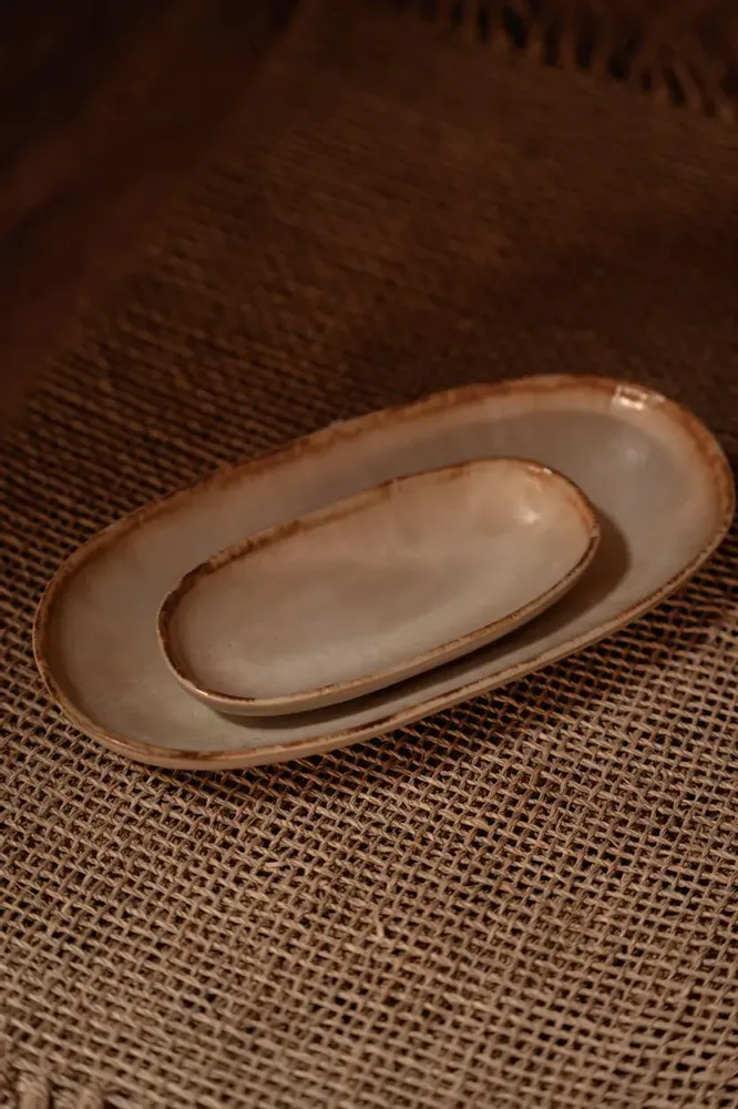 Everyday plates - The Cascais Oval Plate - M - BAZAR BIZAR LIVING