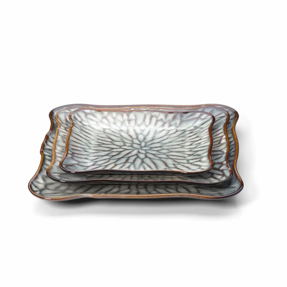 Assiettes au quotidien - L’Assiette Carrée Lotus Ice - Brun Gris - L - BAZAR BIZAR LIVING