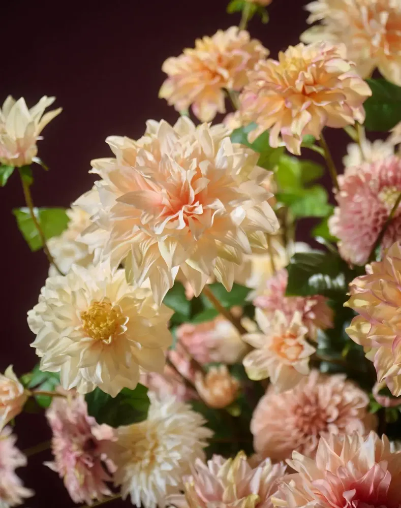 Floral decoration - Pastel Dahlias - SILK-KA BV