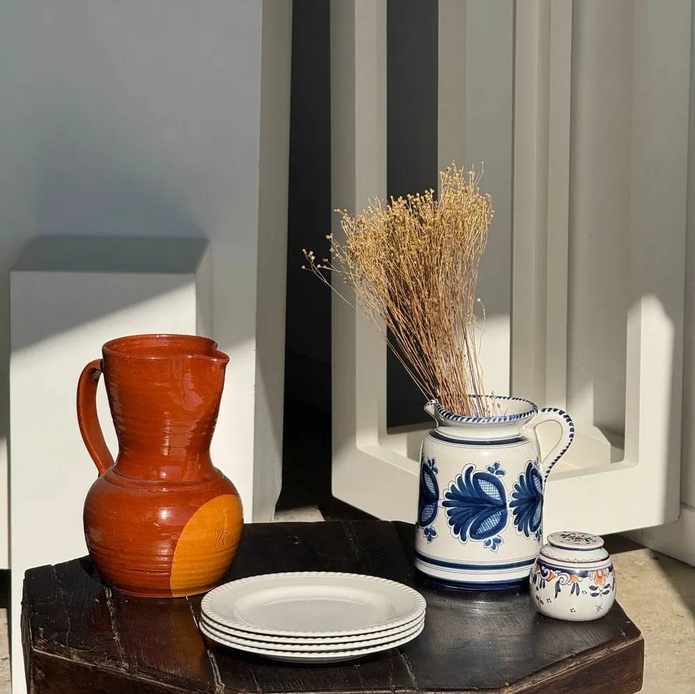 Bols - Petit beurrier à eau en faïence vintage motifs floraux bleus et orange - OFFICE OBJETS