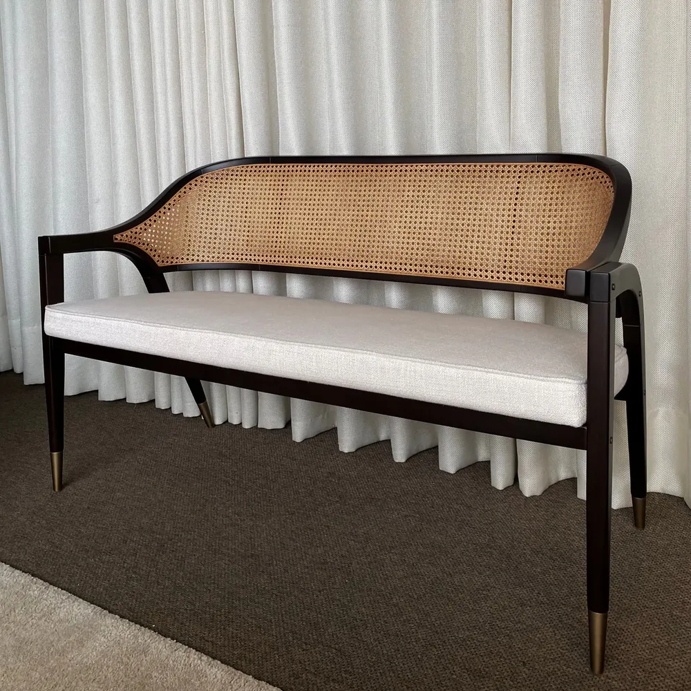 Banquettes pour collectivités - Banc Wormley en Bois de Sikomoro Noirci avec Détails en Laiton Brossé - DUISTT