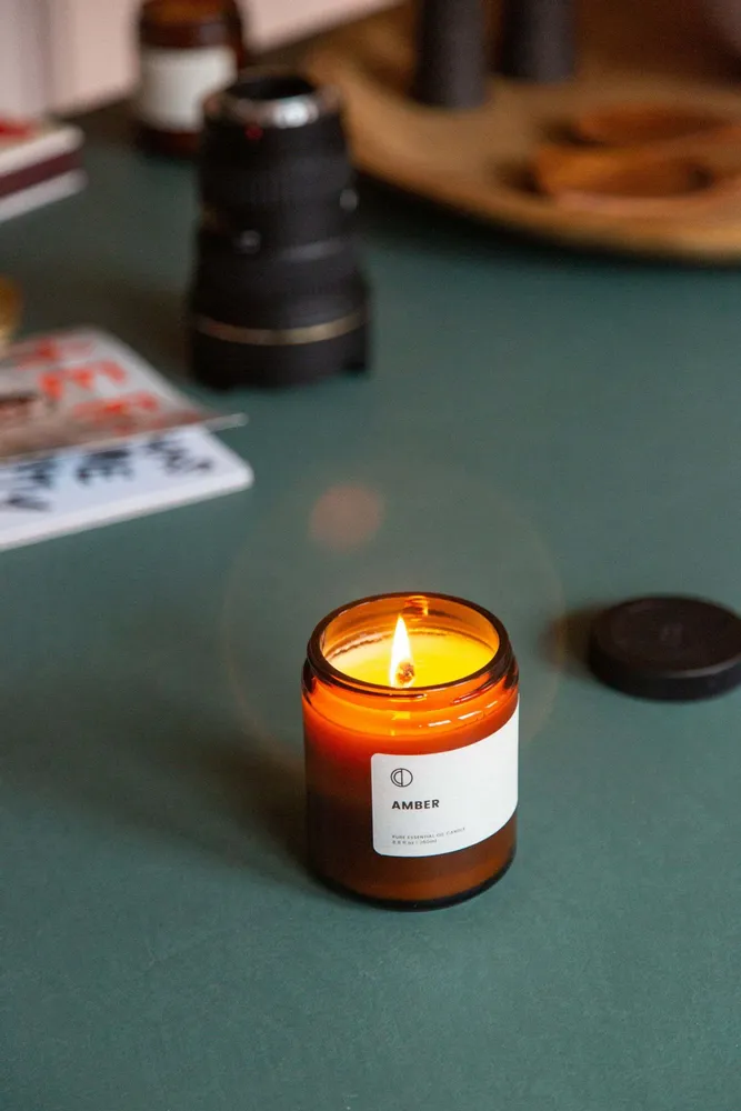 Bougies - Amber (Lavande + Patchouli + Encens) | Bougie Pot Ambré |250ml - OCTŌ