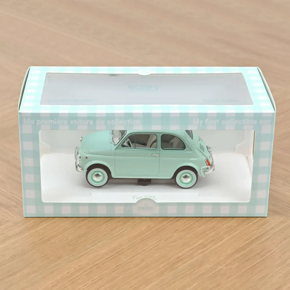 Cadeaux - Fiat 500 L 1968 Bleu Pastel cadeau de naissance 1/18 - NOREV