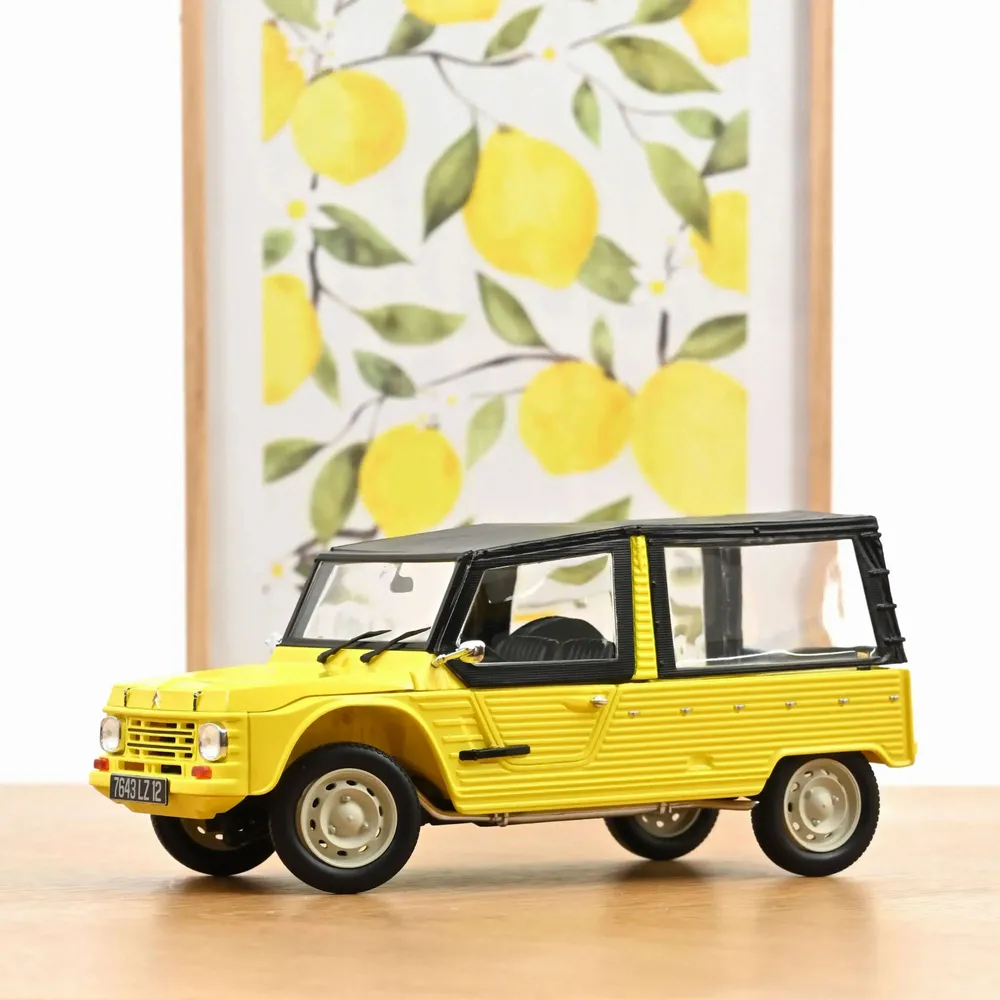 Cadeaux - Citroën Méhari 1983 Jaune Atacama - Voiture miniature 1/18 - NOREV