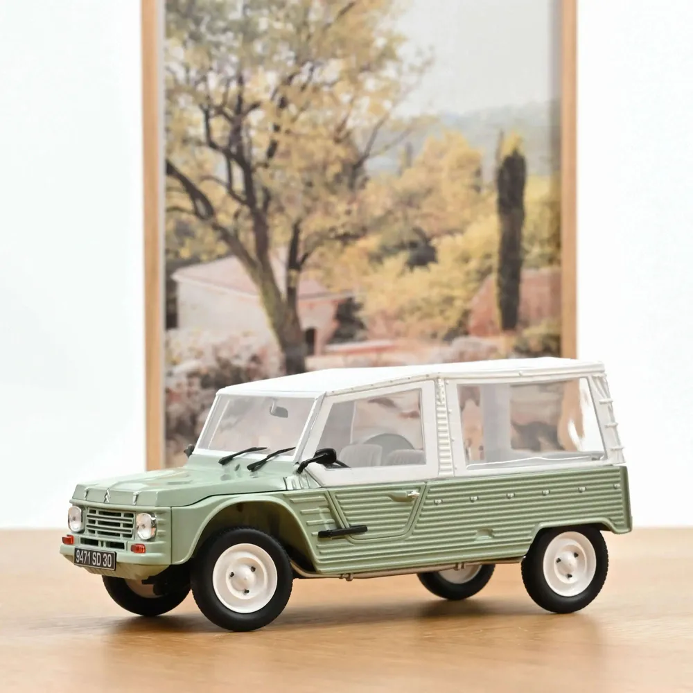 Cadeaux - Citroën Méhari 1983 Kaki - Voiture miniature 1/18 - 300pcs - NOREV
