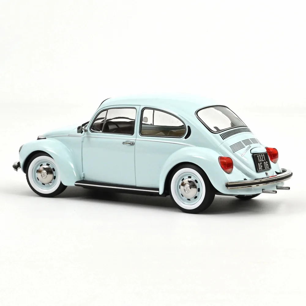 Cadeaux - Voiture miniature VW 1303 1973 Bleu pastel 1/18 - NOREV