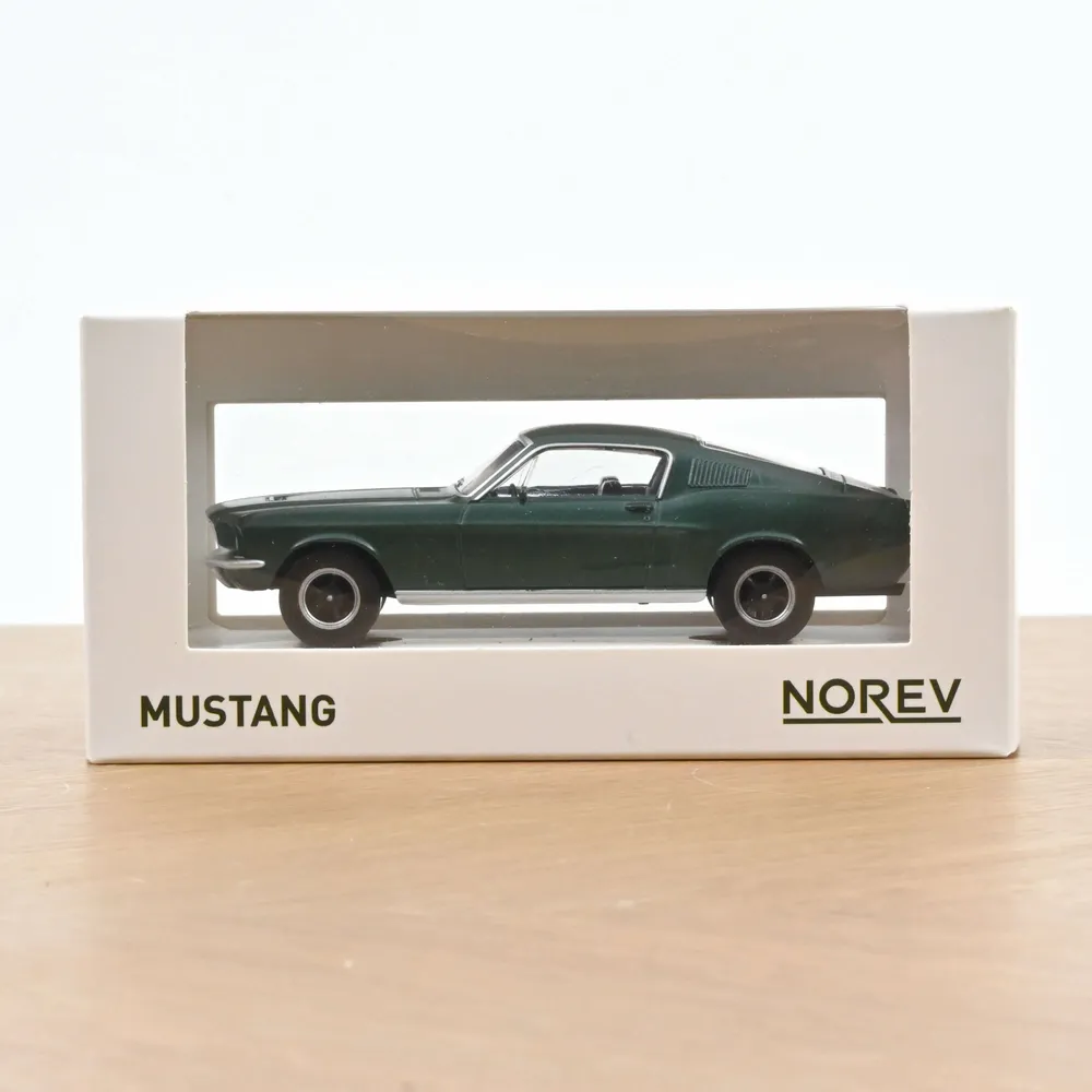 Jouets enfants - Voiture jouet Ford Mustang Fastback 1968 Vert Satin métallisé Jet-car 1/43 - NOREV