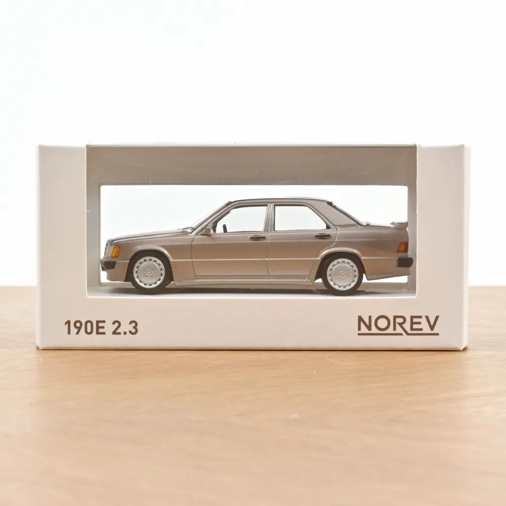 Jouets enfants - Voiture jouet Mercedes Benz 190E 2.3 16 1984 Beige métallisé Jet-car 1/43 - NOREV