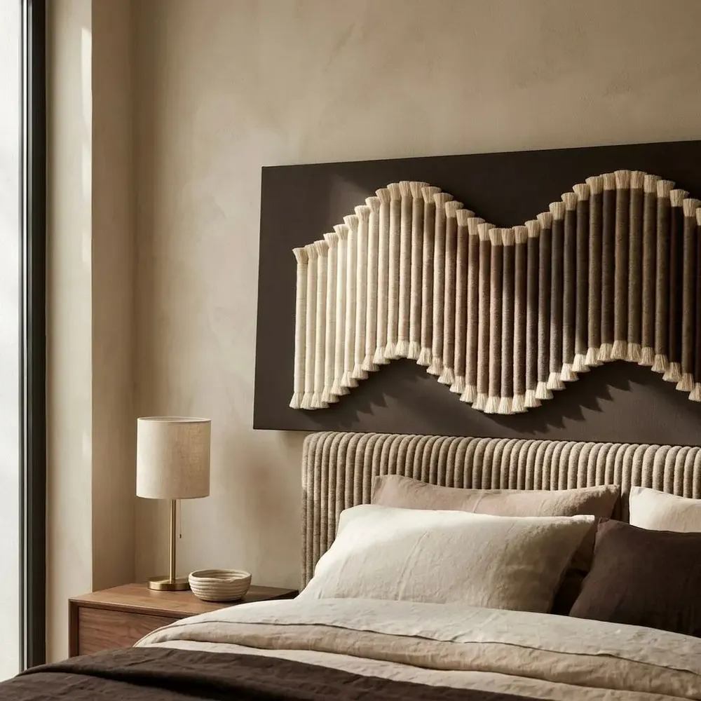Autres décorations murales - Ethereal Wave : décoration murale textile 3D ombrée faite à la main av - SARMAL DESIGN