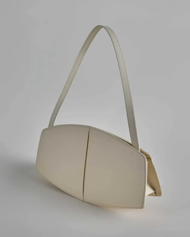 Bags and totes - [PULBAT] Han - J bag - KOREA CRAFT&DESIGN FOUNDATION
