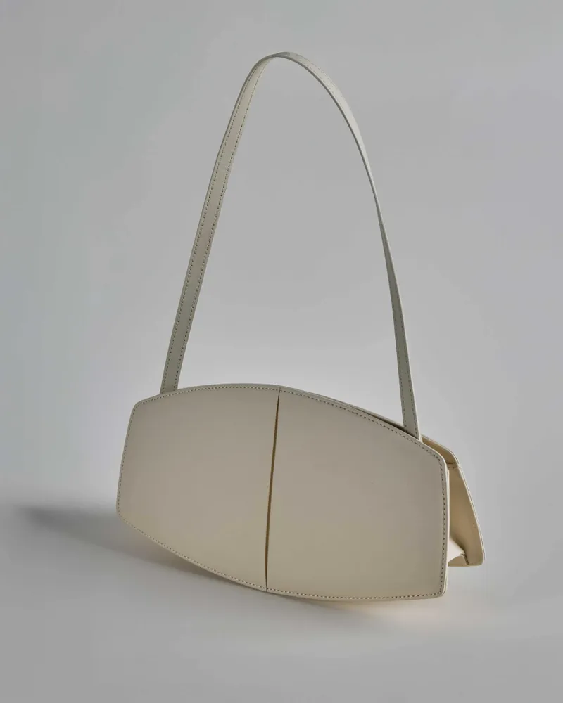 Bags and totes - [PULBAT] Han - J bag - KOREA CRAFT&DESIGN FOUNDATION