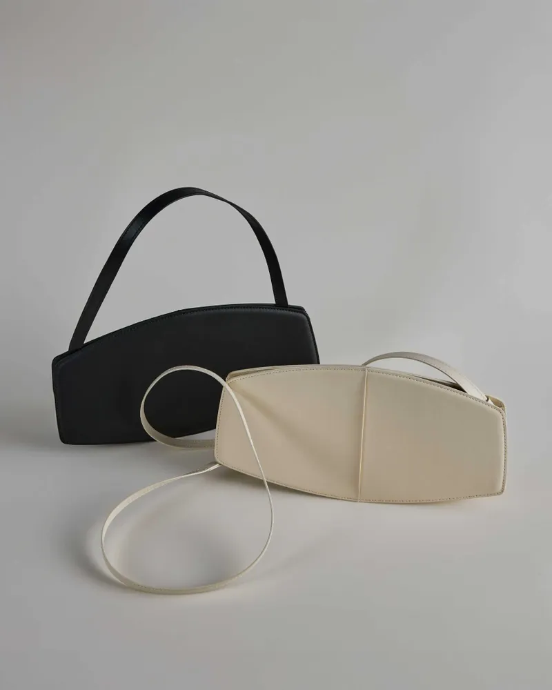 Bags and totes - [PULBAT] Han - J bag - KOREA CRAFT&DESIGN FOUNDATION