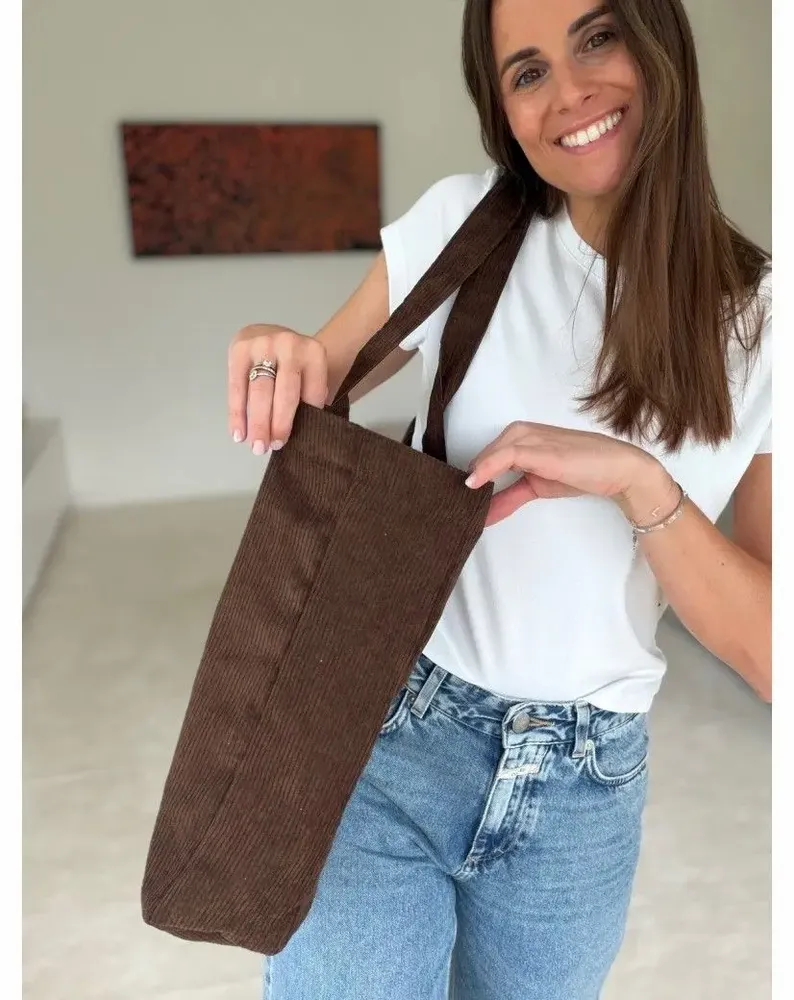Bags and totes - Reusable velvet bag - Brown (41,5x10x 9cm) - MOONPACK