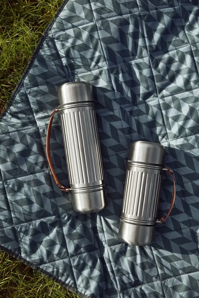 Coffee and tea - BLACK+BLUM Vacuum Flask| Stainless Steel Thermos with 2 Cups |1L|1.4L - BLACK+BLUM EUROPE