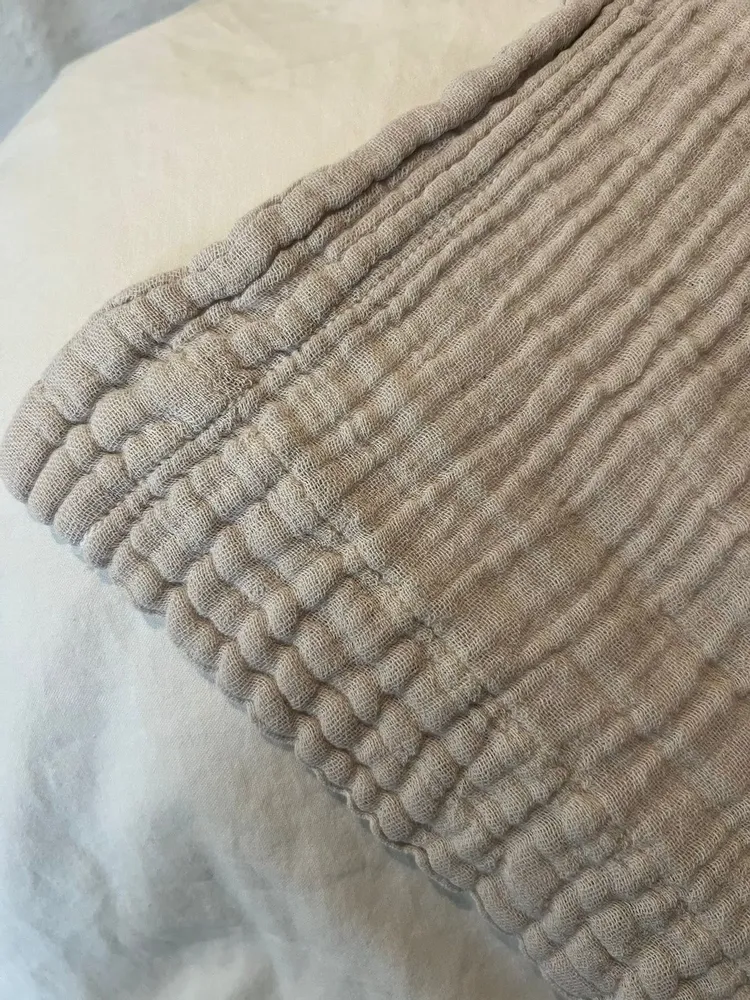 Spa - Vulcanic Ash - WAYDA