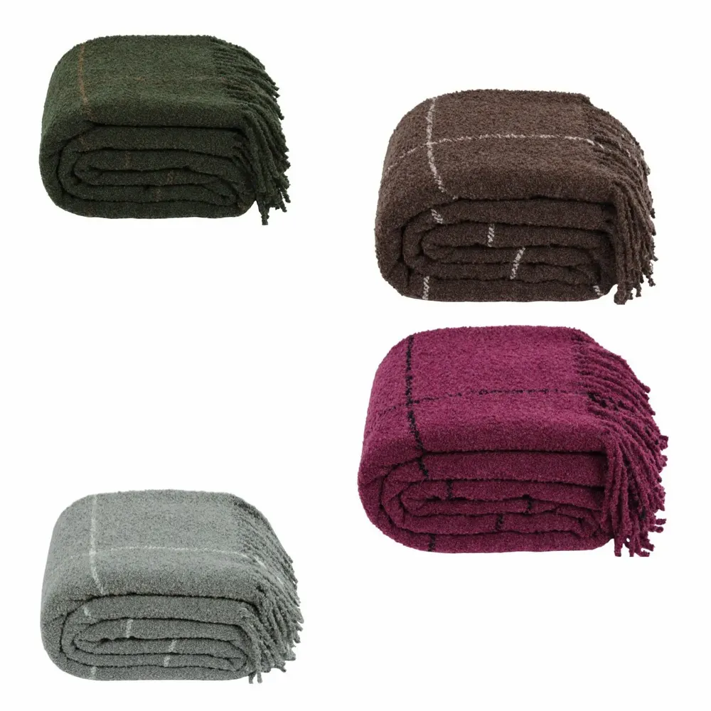 Throw blankets - Bouclé Throw Meridian - LANAVITTA