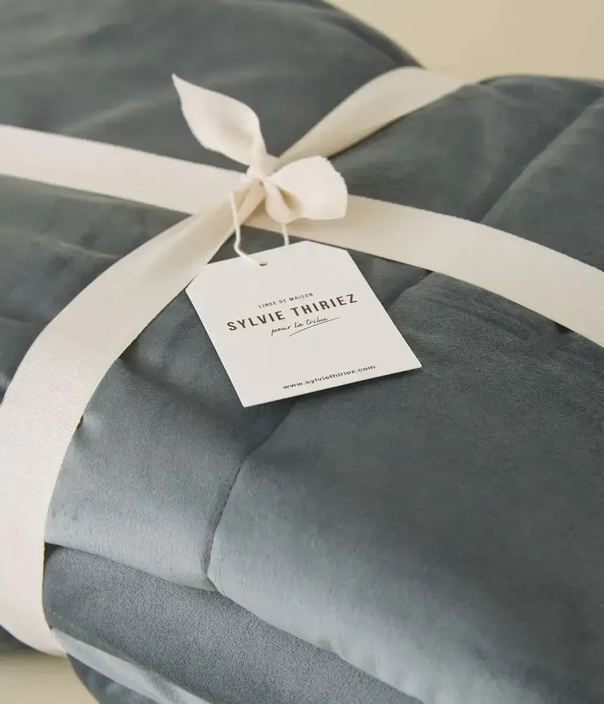 Throw blankets - Daïna storm grey bed throw - SYLVIE THIRIEZ