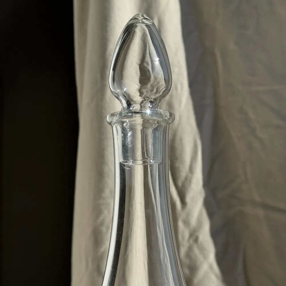 Carafes - Glass carafe with cap D11 H35.5 - OFFICE OBJETS