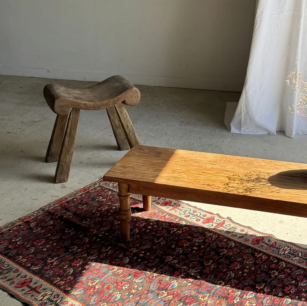 Tables basses - Table basse en teck brun indonésienne, bordure et pieds cylindres H40 - OFFICE OBJETS