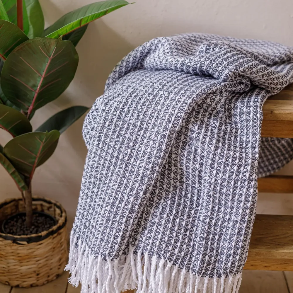 Throw blankets - Cotton Throw Amanda - LANAVITTA