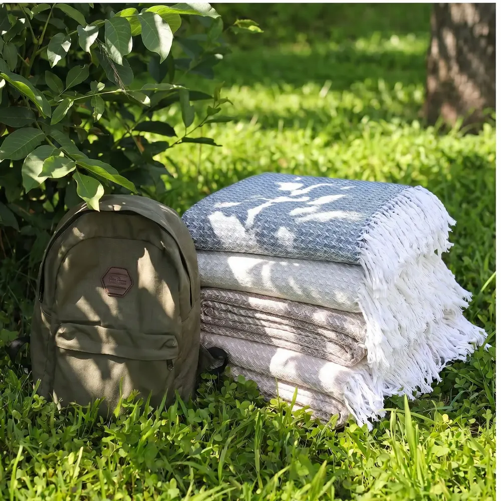 Throw blankets - Cotton Throw Topaz - LANAVITTA