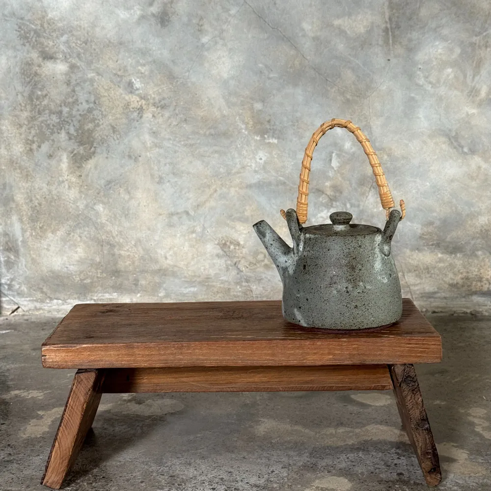 Footrests - Small low bench in ancient teak from Indonesia H16 W39 - OFFICE OBJETS